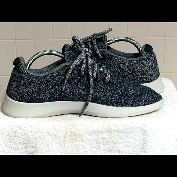 MENS ALLBIRDS WOOL RUNNERS ATHLETIC SHOES SIZE 10 GRAY BLACK NICE - Picture 2 of 6